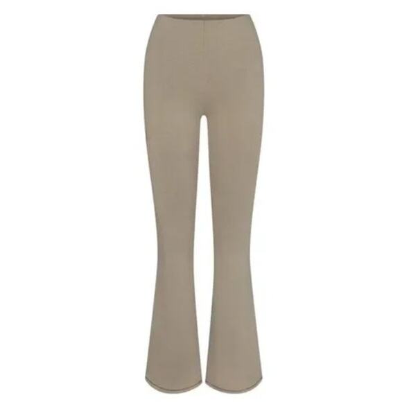 SKIMS Pants - SKIMS Outdoor Flare Leggings Taupe Size Small NWOT